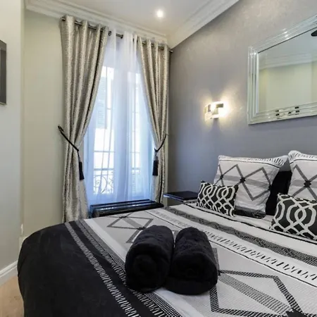 Mobility Lease 2br 2ba 2 Kitchens 2 Balconies In Old Town Niza