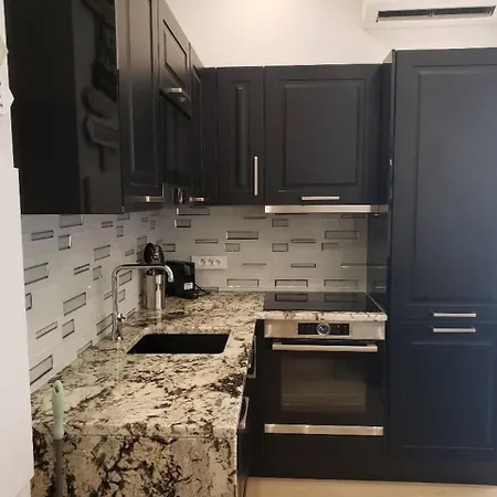 Mobility Lease 2br 2ba 2 Kitchens 2 Balconies In Old Town * Niza
