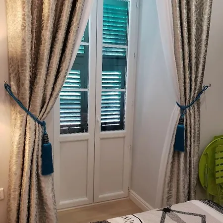 Сasa de vacaciones Mobility Lease 2br 2ba 2 Kitchens 2 Balconies In Old Town *